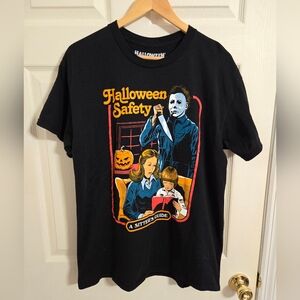 Halloween Safety A Sitters Guide Black  Costume T-Shirt Size Large Humor
